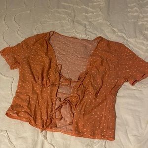 pink and white floral open front top! from pacsun